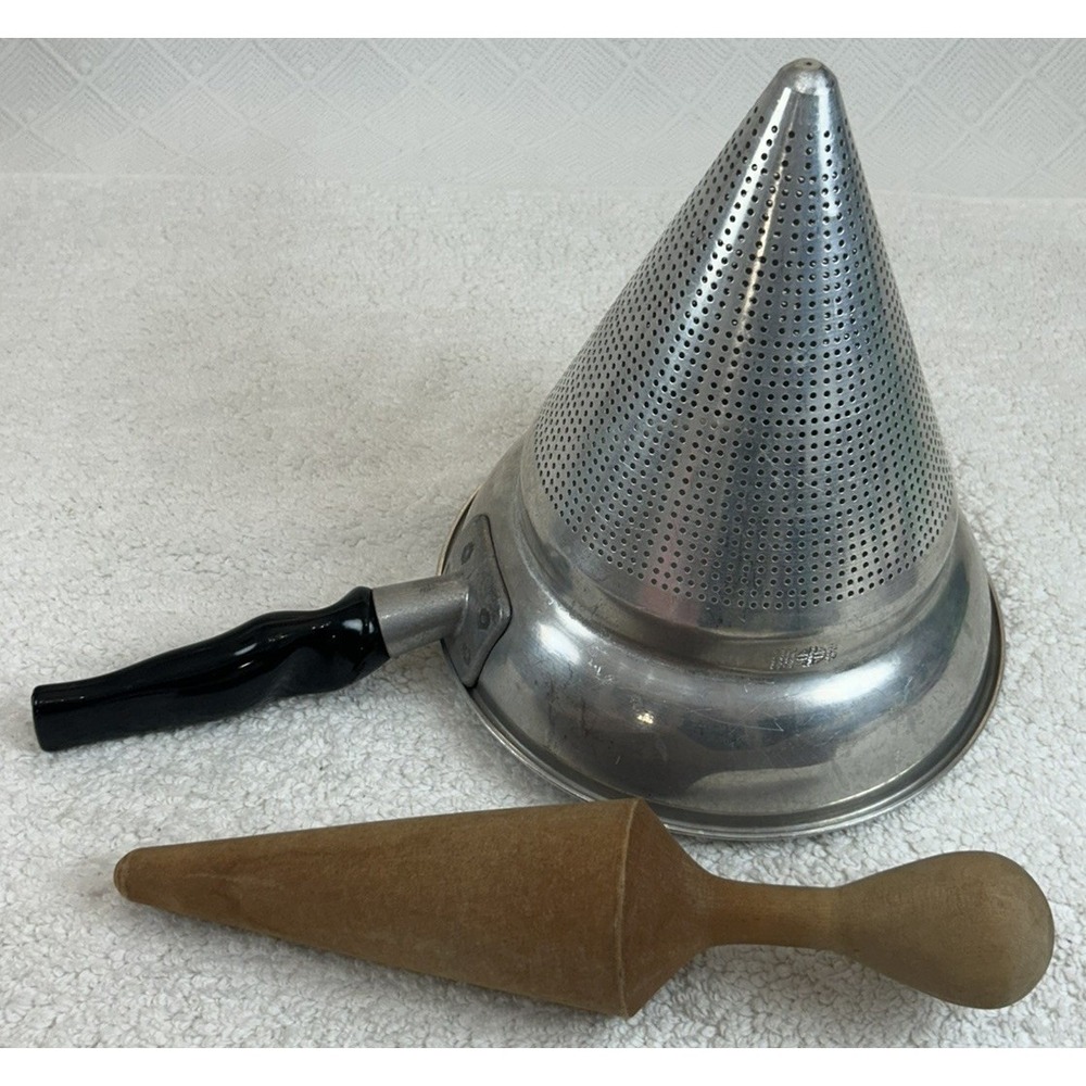 Vtg Wear-Ever 475 USA Aluminum Cone Sieve Strainer Colander & Wood Pestle EUC